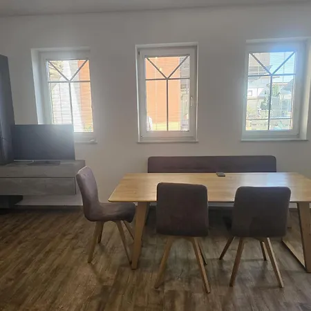 100 Qm Fuer 5 Pers Nahe Mattsee Lochen am See