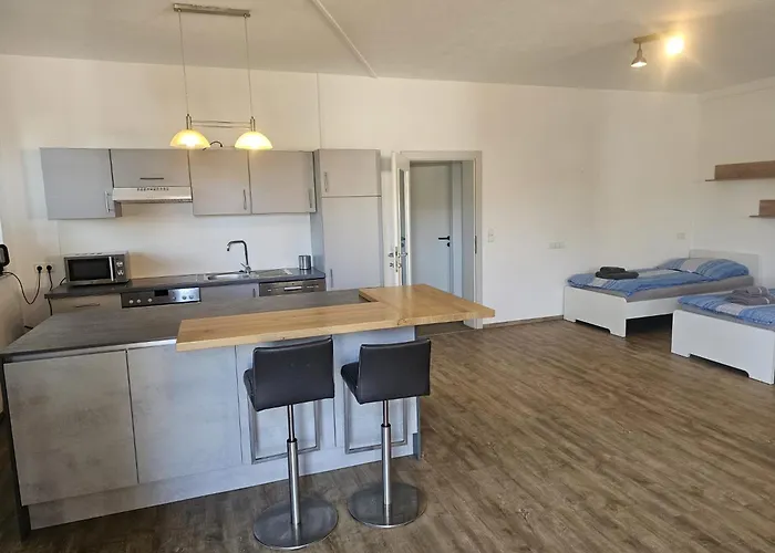 100 Qm Fuer 5 Pers Nahe Mattsee * Lochen am See