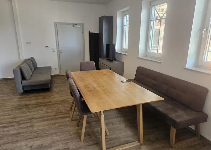 100 Qm Fuer 5 Pers Nahe Mattsee Lochen am See